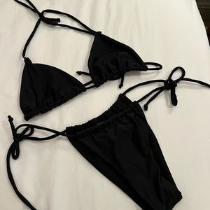 Basic black triangle bikini set